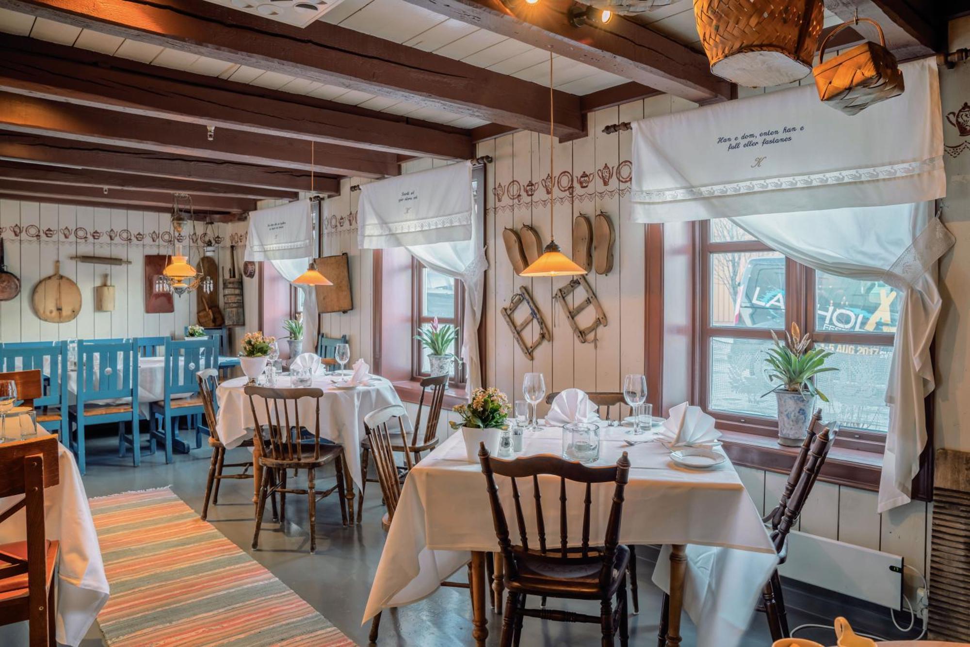 Отель Anker Brygge Свольвер Экстерьер фото Restaurant interior
