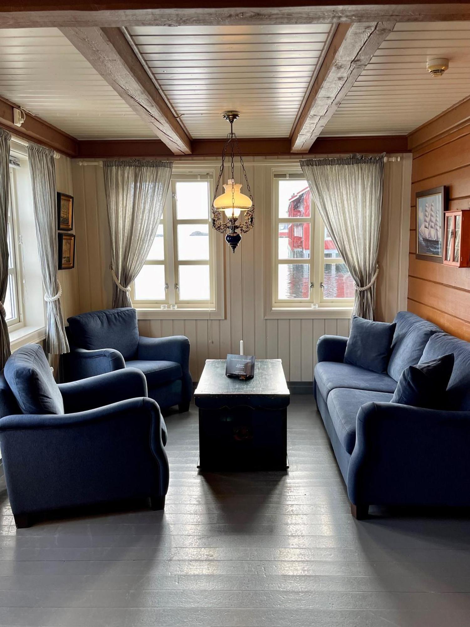 Отель Anker Brygge Свольвер Экстерьер фото The interior of the hotel
