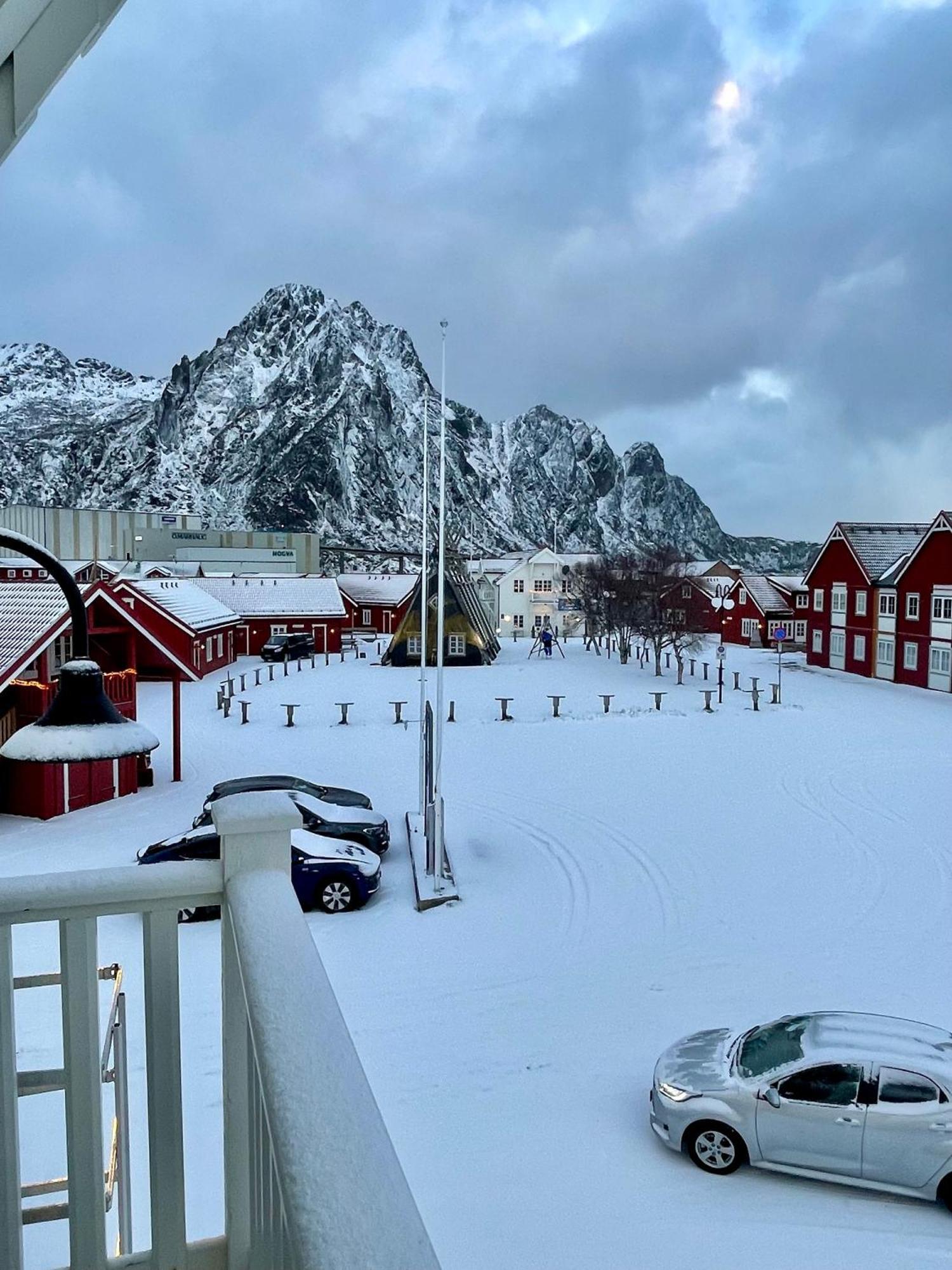 Отель Anker Brygge Свольвер Экстерьер фото View of the village