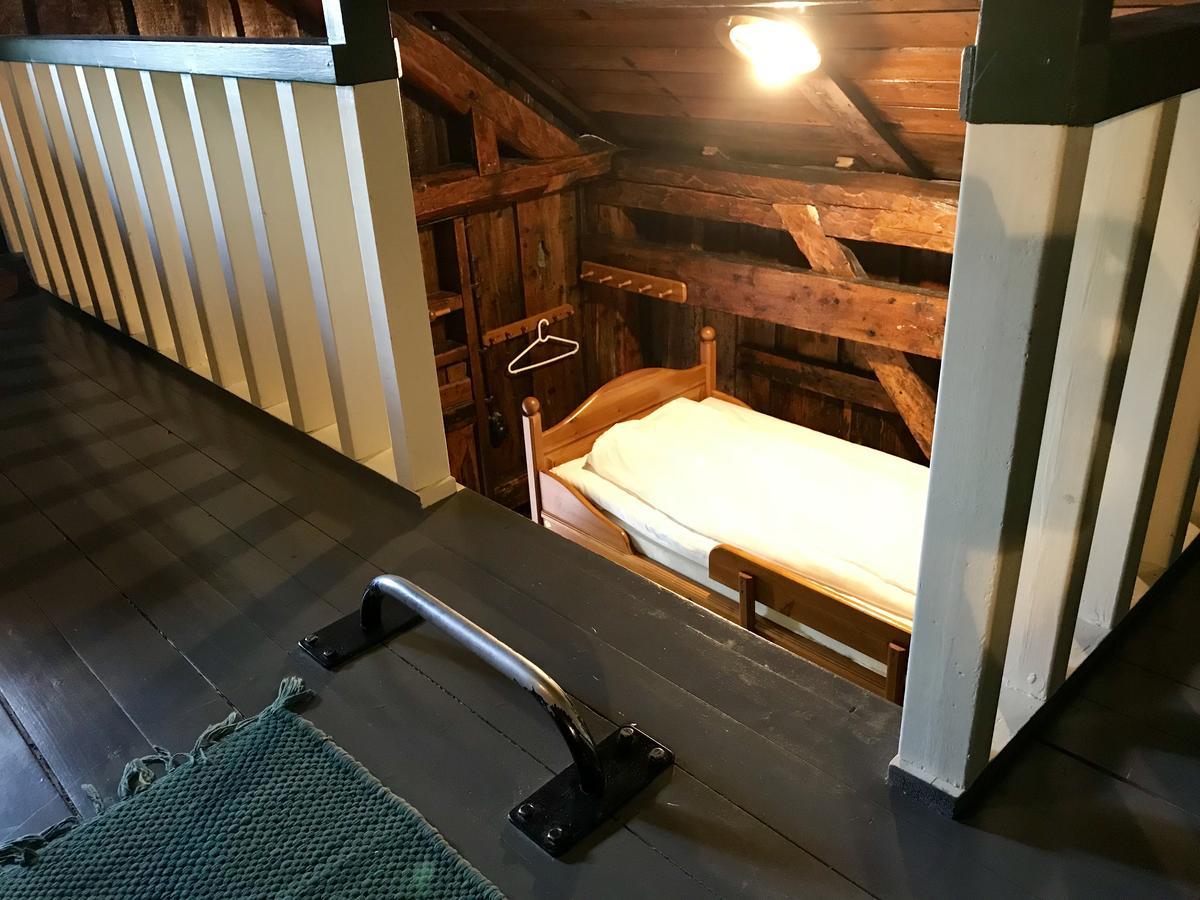 Отель Anker Brygge Свольвер Экстерьер фото A bunk bed in a hostel